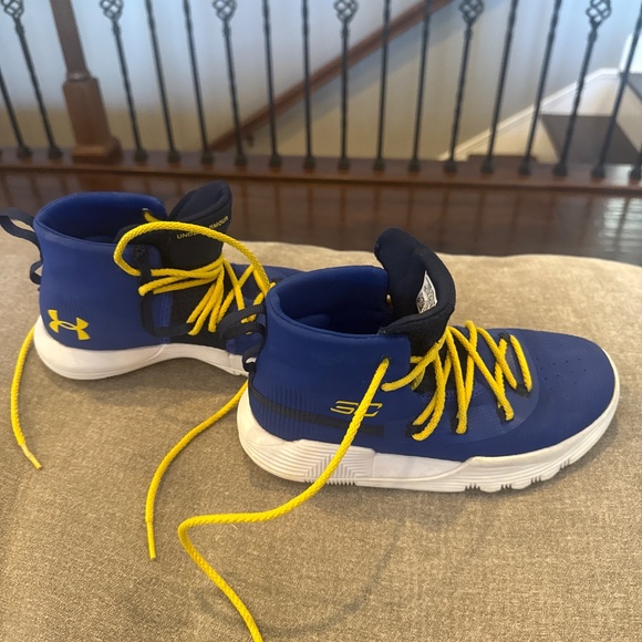 Under Armour Curry 7 GS (Grade School) - Picture 4 of 6